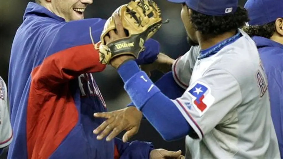 Texas abrirá con Cliff Lee la Serie Mundial