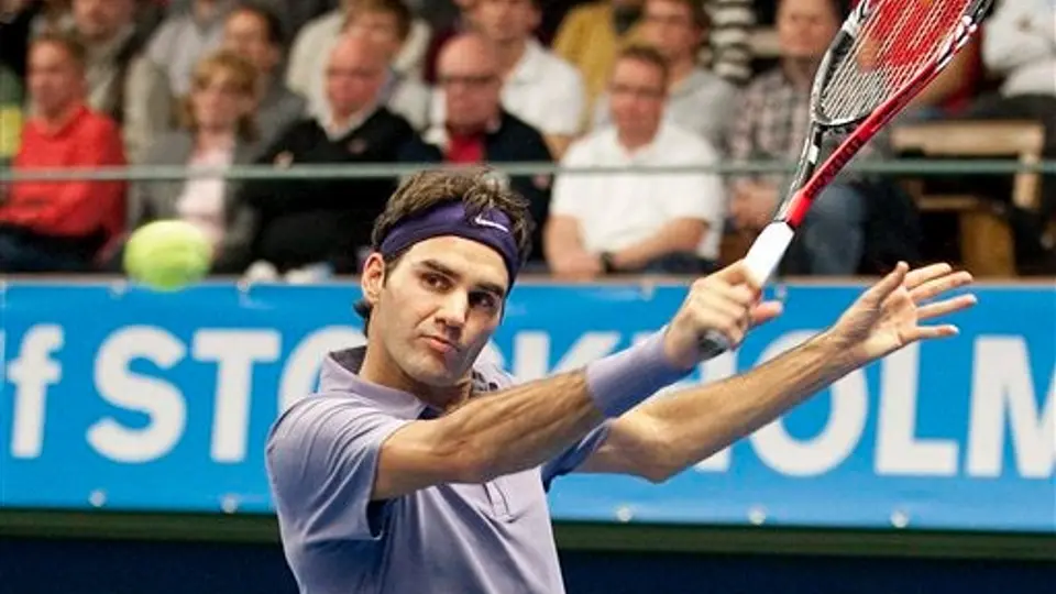 Federer vence a Ljubicic y pasa a la Final de Estocolmo