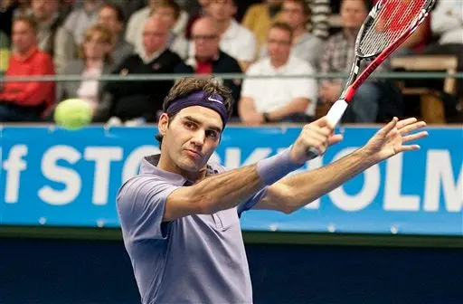 Federer vence a Ljubicic y pasa a la Final de Estocolmo