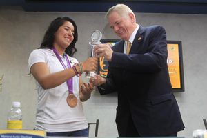 UANL homenajea a Mariana Avitia