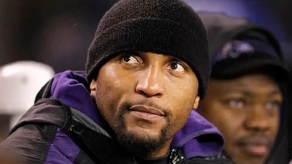 Ray Lewis podría perderse el juego ante San Diego