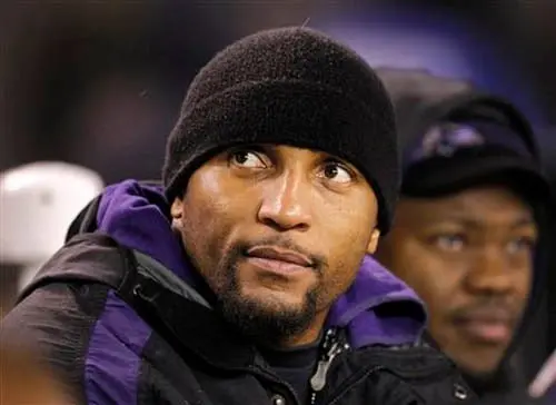 Ray Lewis podría perderse el juego ante San Diego