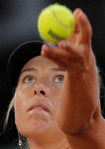 Dominika Cibulkova venció a Maria Sharapova en Octavos de Final en Madrid (FOTO: AP)