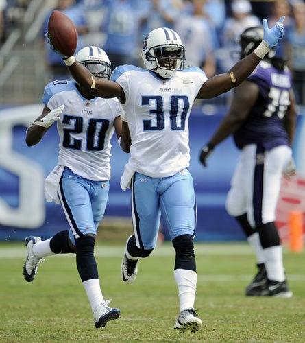 Jason McCourty buscará superar las 100 tacleadas por la temporada | AP