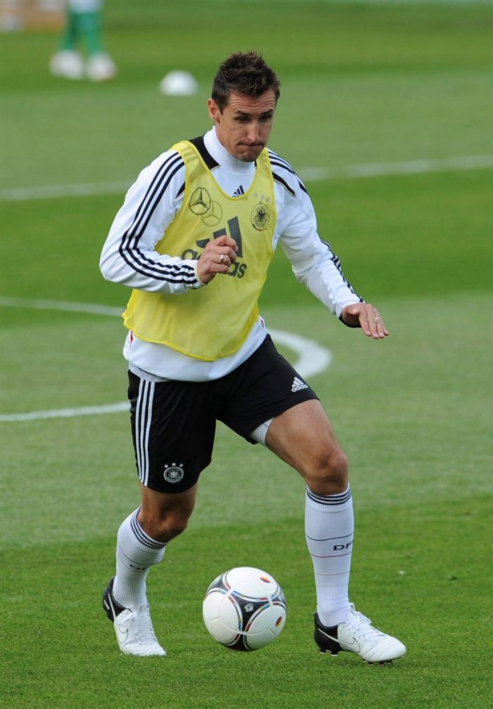 Miroslav Klose presente en el entrenamiento de la Selección de Alemania l EFE