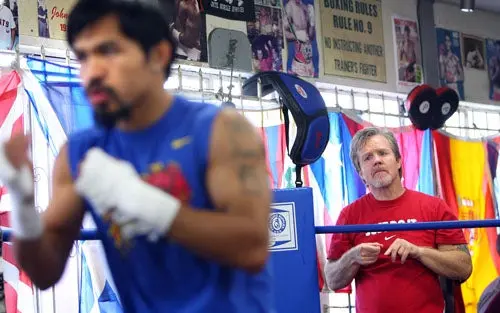 Freddie Roach augura nocaut para Pacquiao