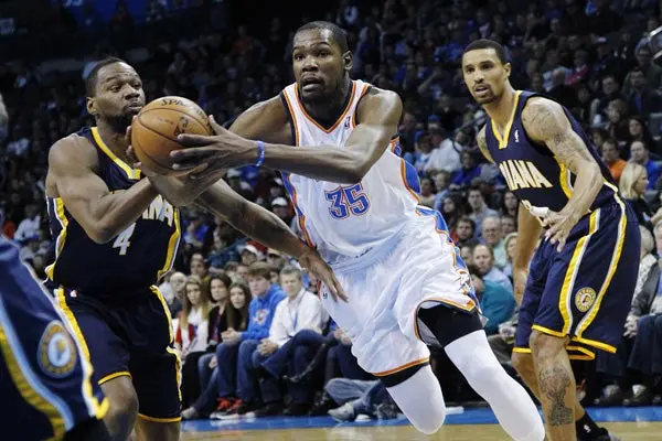 Durant brilló en la victoria del Thunder sobre Pacers