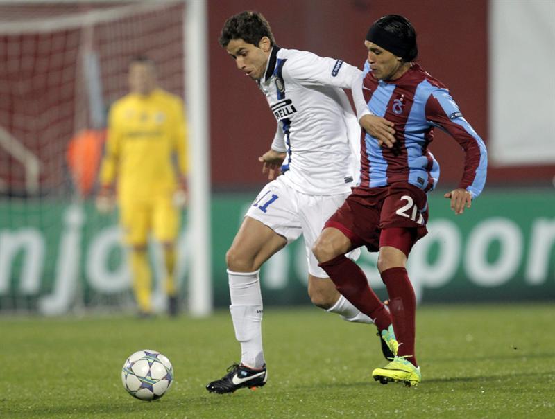 Los italianos aseguraron el liderato de su grupo. FOTO: EFE