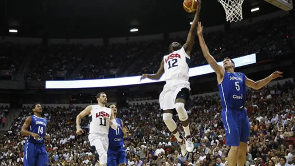 Nuevo Dream Team' aplasta a República Dominicana