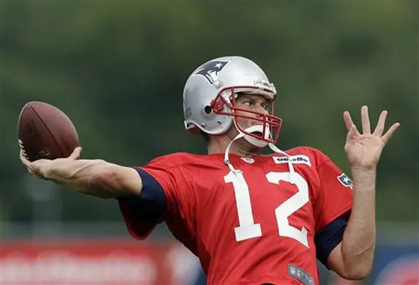 Brady exculpa a los árbitros suplentes