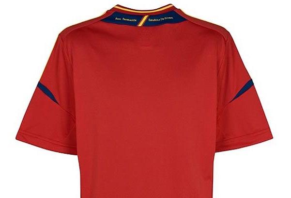 El nuevo jersey será utilizado en la competición a realizarse en Polonia y Ucrania. FOTO: INTERNET