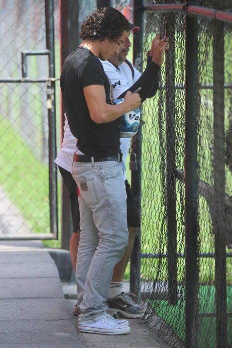 Guardado está de visita debido a la concentración con el Tri, que enfrentará a Brasil. FOTO: EVA BECERRA