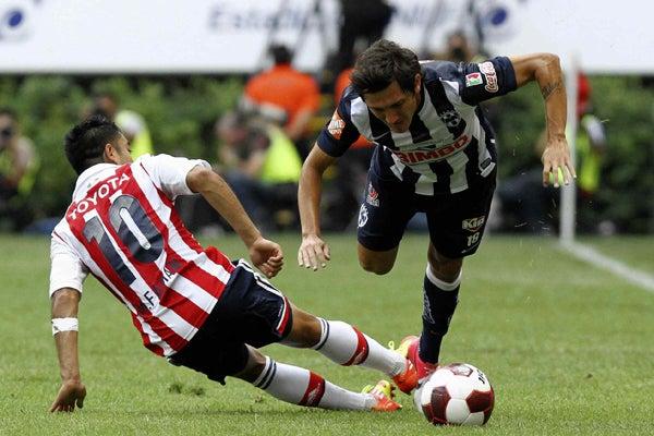 Por momentos Chivas controló el juego | MEXSPORT