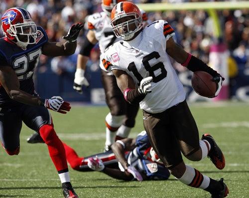 Josh Cribbs tendrá la obligación de regresar más de una vez el balón a la zona de anotación | AP