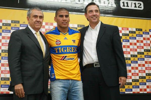 Salcido durante su presentación. FOTO: JORGE BARAJAS