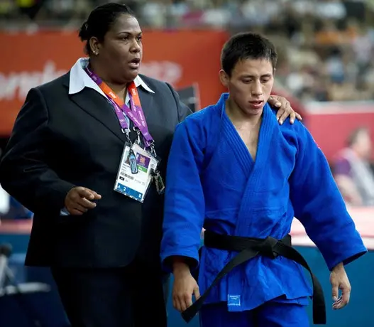 Comienza éxodo de mexicanos eliminados de Londres 2012