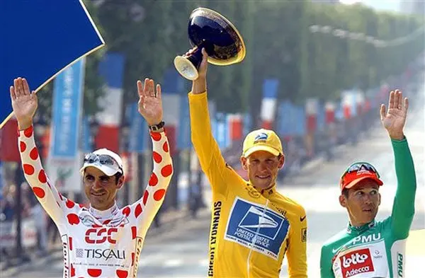 Tour de Francia pide dejar sin vencedor las pruebas que Armstrong ganó