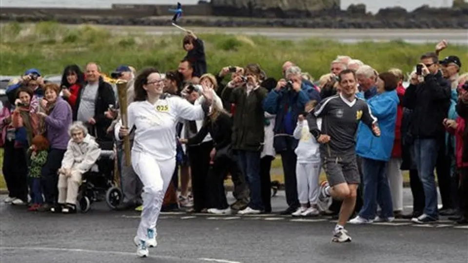 Llega Flama Olímpica a Escocia