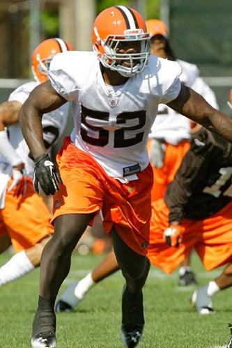 D'Qwell Jackson parte de la naciente muralla de Cleveland | AP