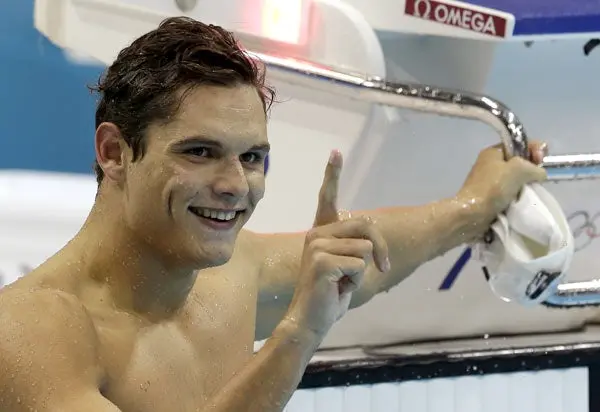 Francia se lleva los 50m libres varonil