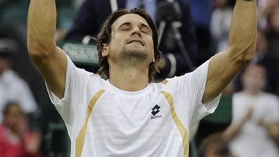 Ferrer avanza a expensas de Del Potro