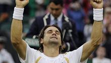 Ferrer avanza a expensas de Del Potro