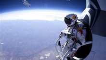 Posponen intento de Baumgartner de romper la barrera del sonido
