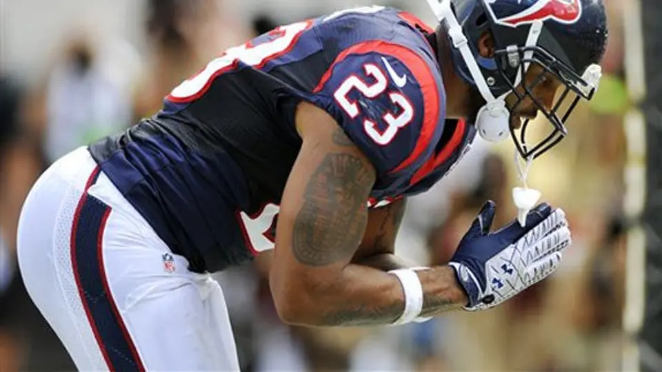Houston aplasta a Jacksoville