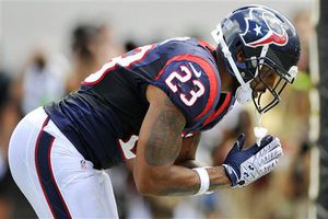 Houston aplasta a Jacksoville