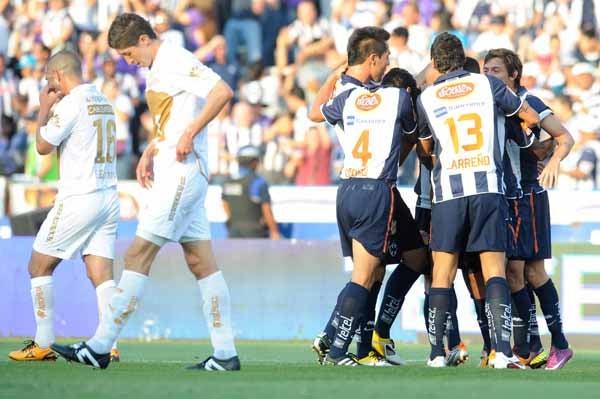 Monterrey celebra su ventaja en el primer tiempo (FOTO: HÉCTOR CARBAJAL)