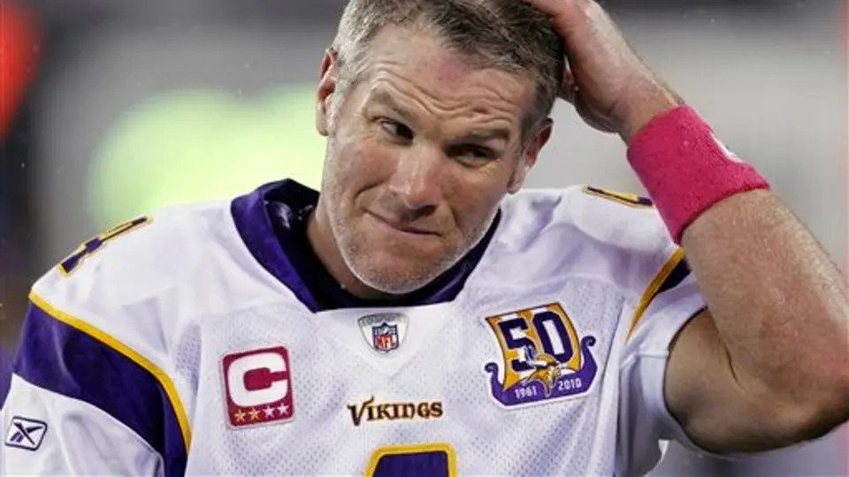 Favre en duda para enfrentar a Dallas