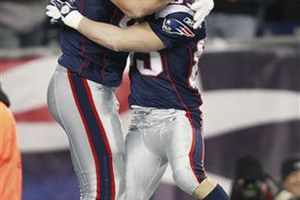 Patriotas aplastan 34-3 a Jefes