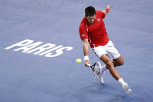 Djokovic cae en su estreno en el Masters de París