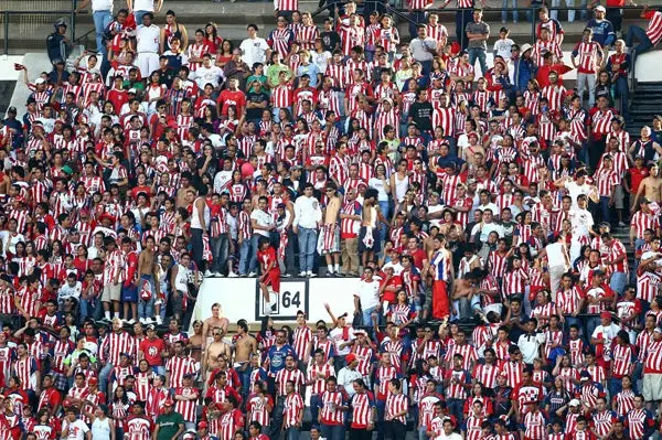 La afición de Chivas es una de las más grandes de México | MEXSPORT
