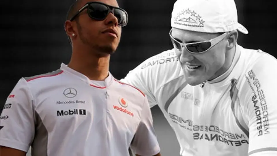 Mercedes sacrificaría a Schumacher si firman a Hamilton