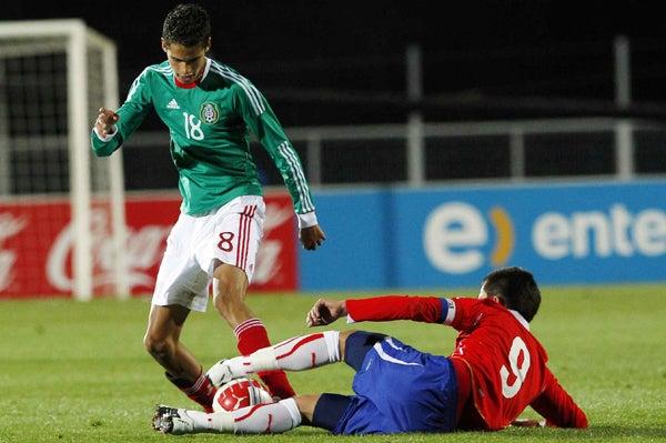 México y Chile se encierran en un duelo equilibrado. FOTO: MEXSPORT