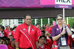 Ondea bandera mexicana en Londres nuevamente