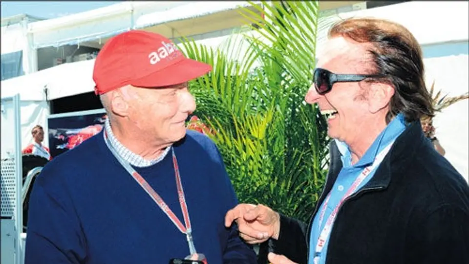 Fittipaldi y Lauda le ven futuro a Checo
