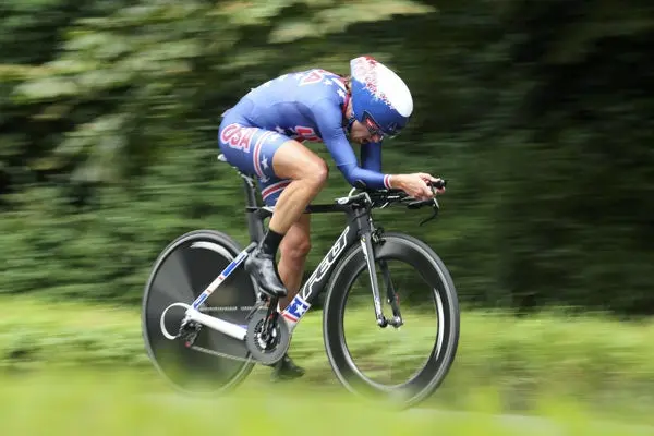 Kristin Armstrong consigue el bicampeonato olímpico en contrarreloj