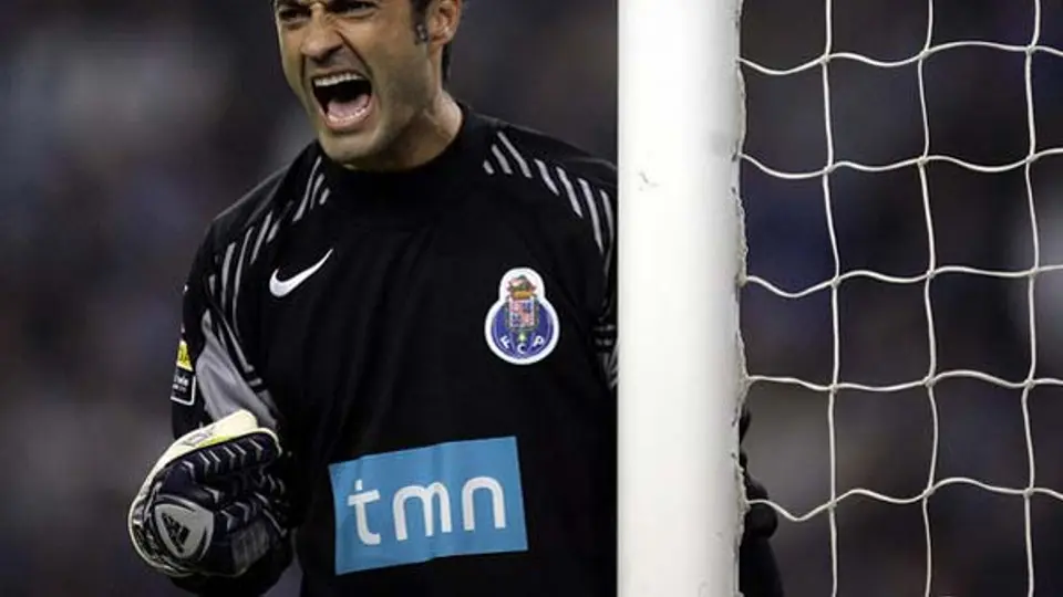 Baia recuerda que Mourinho también lo sentó en el Porto
