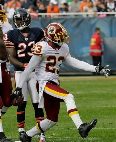 Hall intercepta cuatro balones y Washington vence a Chicago