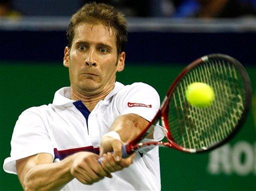 El quinto favorito derrotó a Nadal por 7-6 (5) y 6-3. FOTO: AP