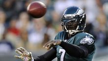 Vick se ausenta de práctica de Águilas