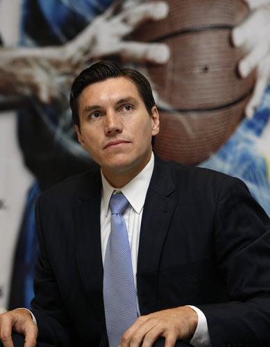 Eduardo Nájera dijo adiós a las duelas | EFE