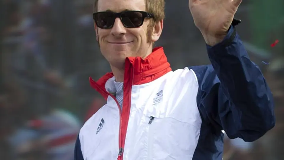 Wiggins sale del hospital tras accidente