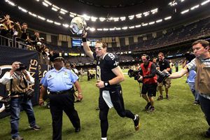 Nueva Orleans frena el vuelo de las Águilas