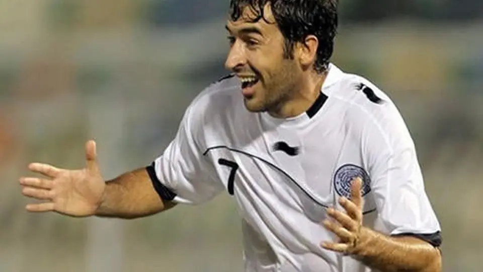 Raúl sigue 'rompiendo' la liga catarí