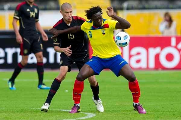 En lo que fue un ejercicio previo a la Copa América, el cuadro dirigido por Tena logró llevarse el encuentro. FOTO: CÉSAR VICUÑA
