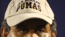 Coach de Pumas Acatlán explota contra su homólogo de los Auténticos