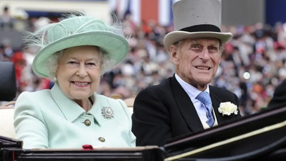 Reina Isabel II inaugurará Juegos Paralímpicos